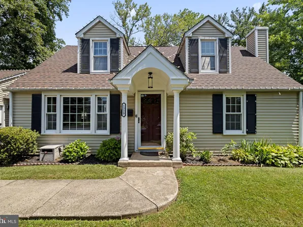 1329 W County Line Rd, Warminster, PA 18974