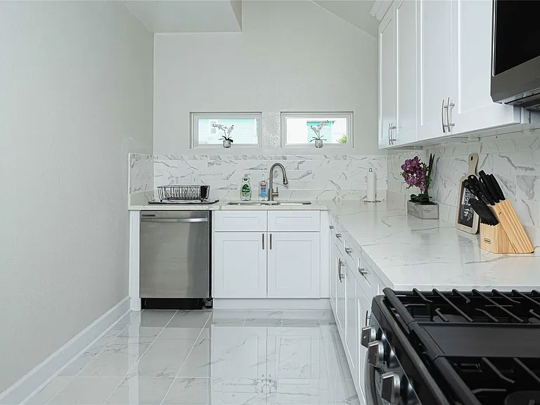 3314 Kleinmann Ave — Photo 23