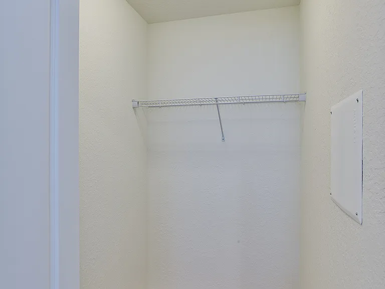 Gateway Luxury Apartments — Photo 17
