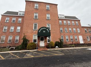 55 Oil Mill Rd APT 16, Danbury, CT 06810