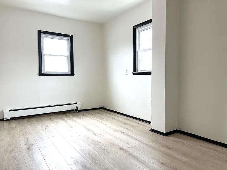 161 Greenleaf Ave — Photo 9