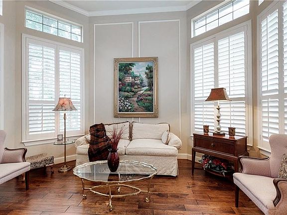 3rd image of 6712 Pebble Beach Dr