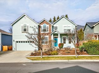 4553 Wolf Run Dr, Medford, OR 97504