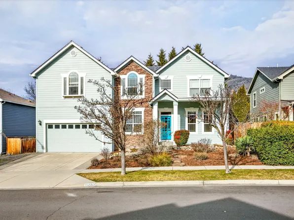 4553 Wolf Run Dr, Medford, OR 97504