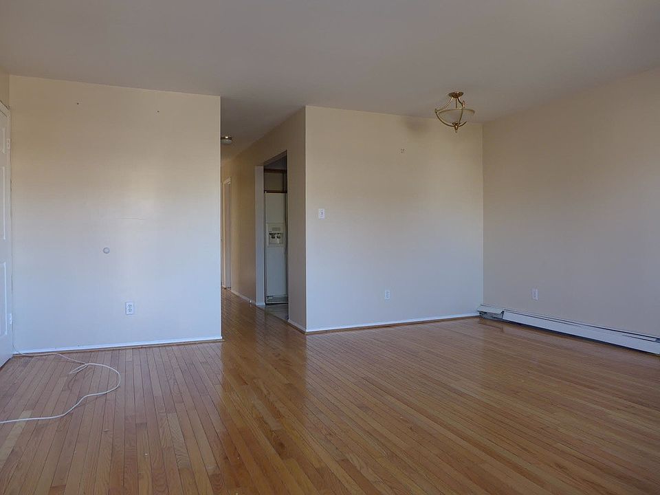 1st image of 12024 166th St