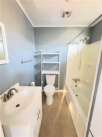 958 Avenue B — Photo 10
