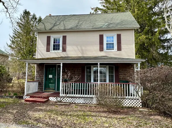 1615 Church St, Tobyhanna, PA 18466