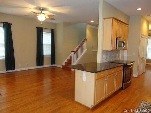 5th image of 8523 Lindholm Dr