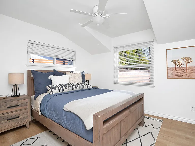 23027 Gainford St — Photo 29