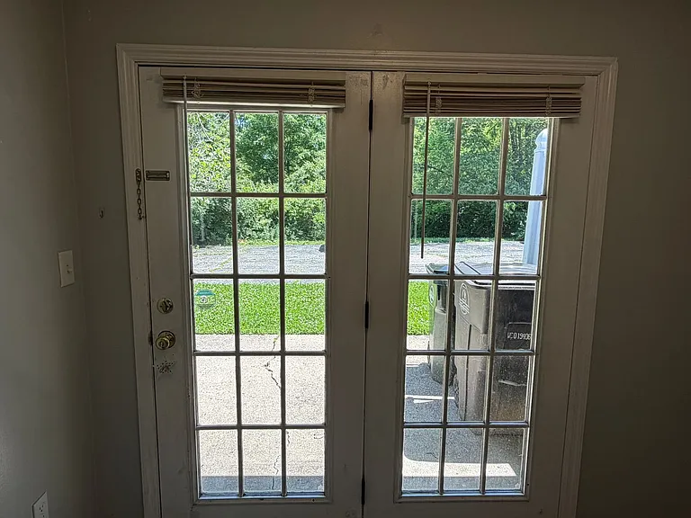 1306 Black Forest Dr — Photo 22