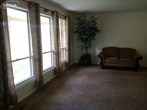 4th image of 1316 Wagon Wheel Ln