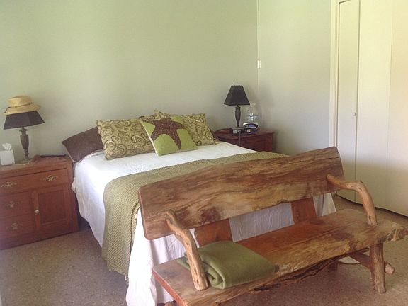 3rd image of 76 Driftwood St