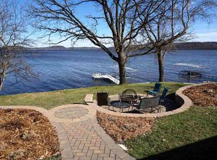 200 Pacific Rd, Merrimac, WI 53561