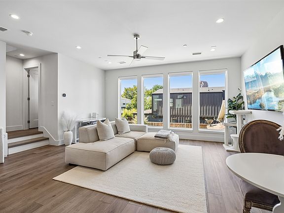 3rd image of 4726 Manett St #103