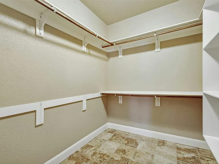 1007 Meckel Dr — Photo 16