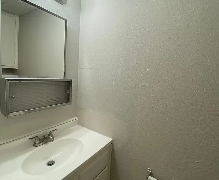 3758 N Nicklas Ave — Photo 8