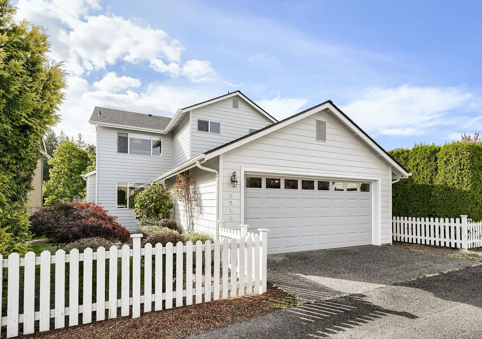 Beautiful 3bed/2.5bath Home in Snoqualmie Ridge! — Photo 2