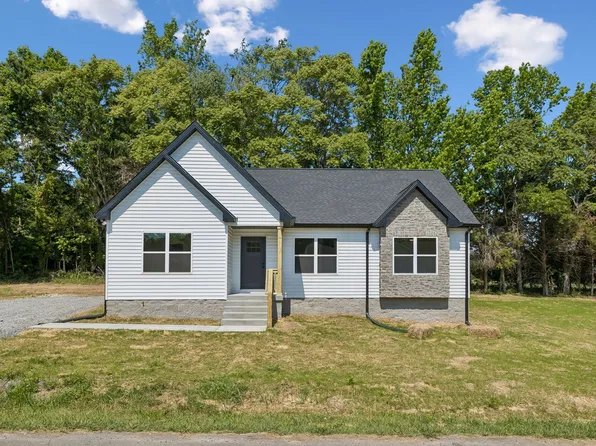 404 Leigh Anna Cir, Lafayette, TN 37083