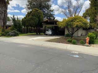 938 Van Auken Cir, Palo Alto, CA 94303