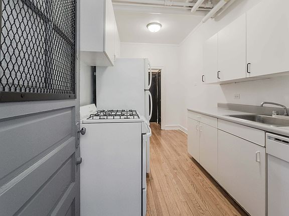 4th image of 4200 N Ashland Ave #42003D