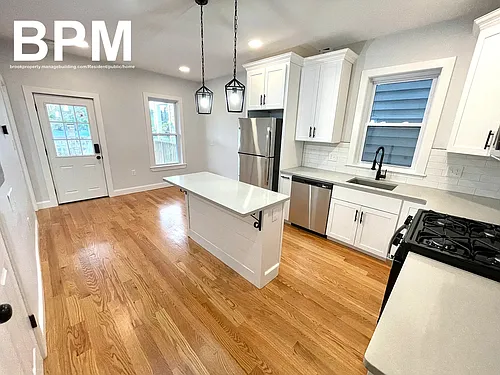 247 Chelsea St #1 Photo 1