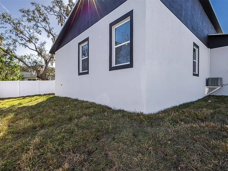 9912 Golden Loop — Photo 44
