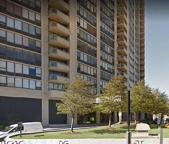 1st image of 3930 N Pine Grove Ave APT 1005