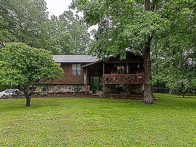 2nd image of 737 Whippoorwill Cir
