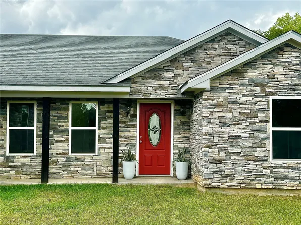 404 Bishop St, Commerce, TX 75428