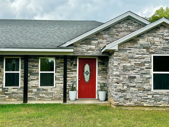 404 Bishop St, Commerce, TX 75428