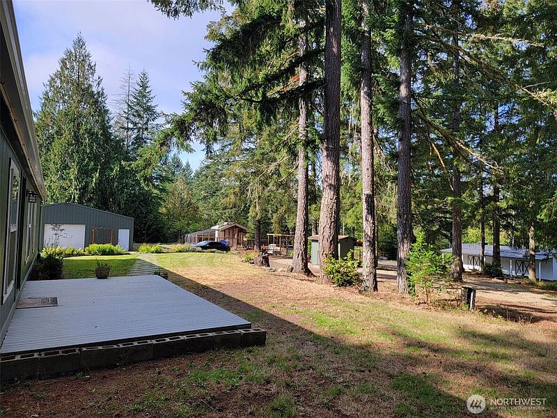 3rd image of 190 E Rasor Place