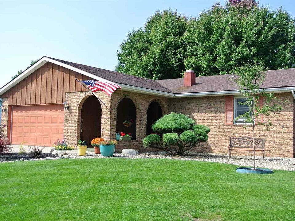 1st image of 52325 Briarcliff Ln
