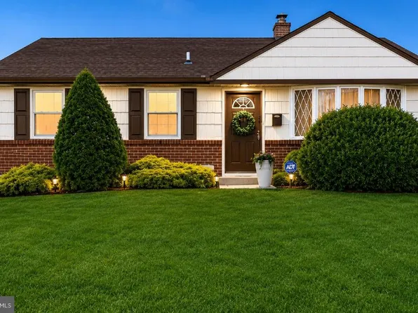 2545 Crafton Dr, Bensalem, PA 19020