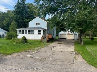 6314 Sommerset Rd, Lansing, MI 48911