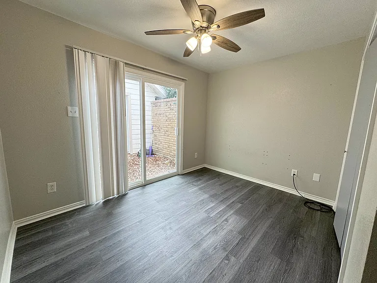 2530 Millcroft Ln — Photo 26
