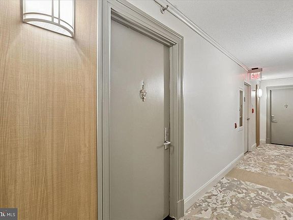 2nd image of 10101 Grosvenor Pl APT 217