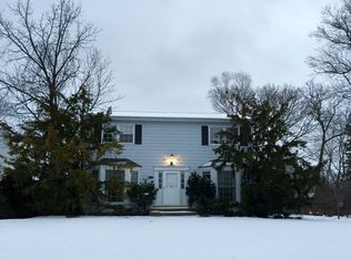 401 E Scranton Ave, Lake Bluff, IL 60044