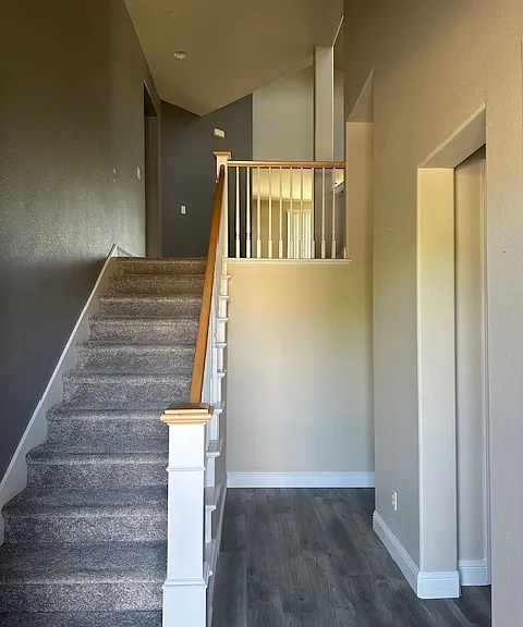 1944 Cooper Dr — Photo 3