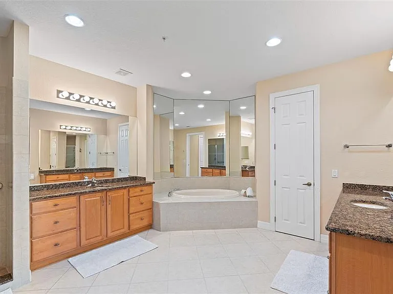 6100 Jessie Harbor Dr #202 — Photo 33