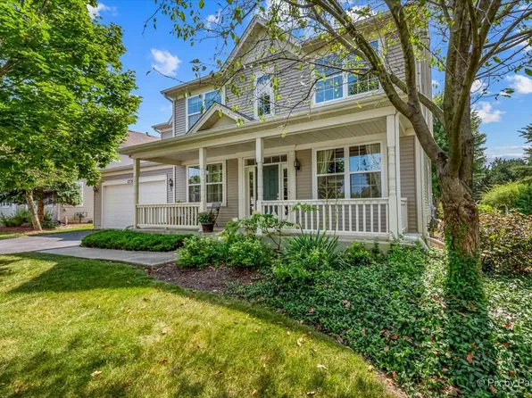 2754 Moraine Valley Rd, Wauconda, IL 60084