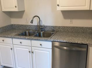 106 Churchill Dr, Mobile, AL 36606