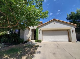 2690 E Rockingham Ct, Fresno, CA 93720