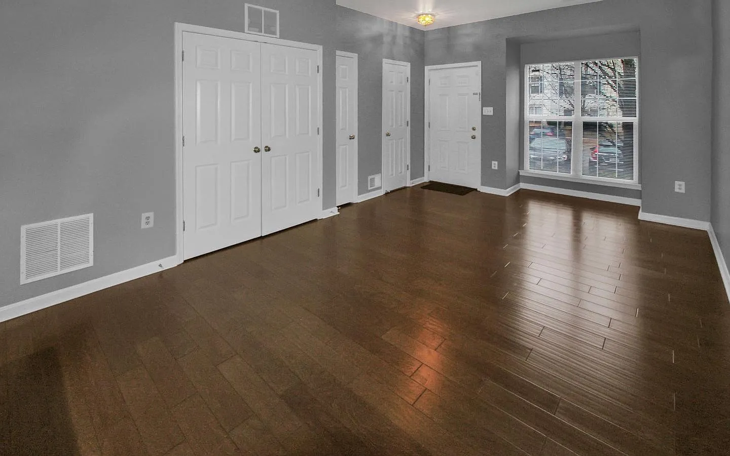3 bed, 3.5 bath, 1692 sqft, $2,850 — Photo 4