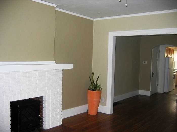 1st image of 1865 Emerson Ave