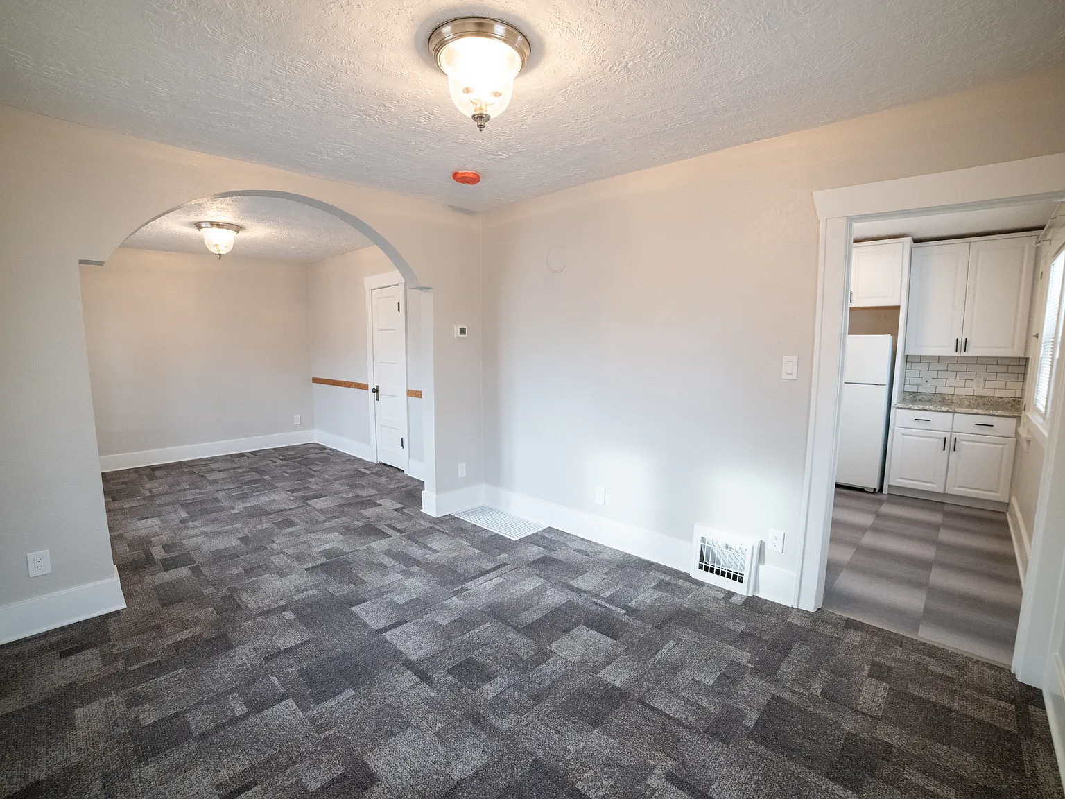1 Bed/1 Bath Apartment — Photo 2