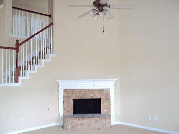 2nd image of 417 High Desert Dr