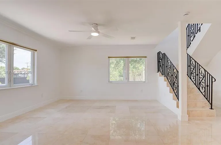 500 SW 51st Ct #1 — Photo 18