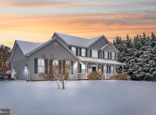 693 Scotsdale Rd, Westminster, MD 21157