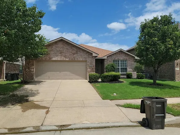 2121 Valley Forge Trl, Fort Worth, TX 76177