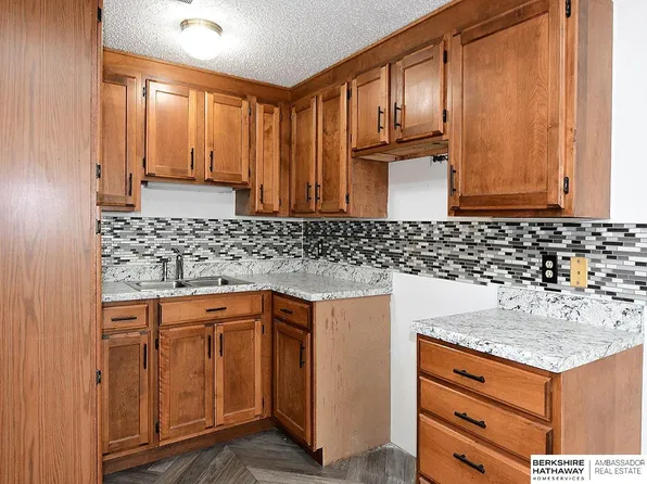 1540 N Cotner Blvd #B107, Lincoln, NE 68505